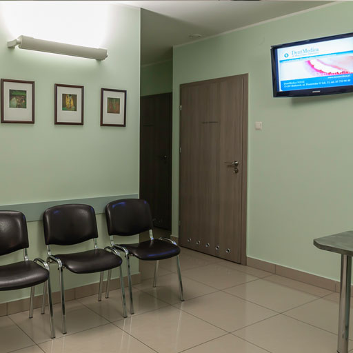 Poczekalnia gabinetu DentMedica